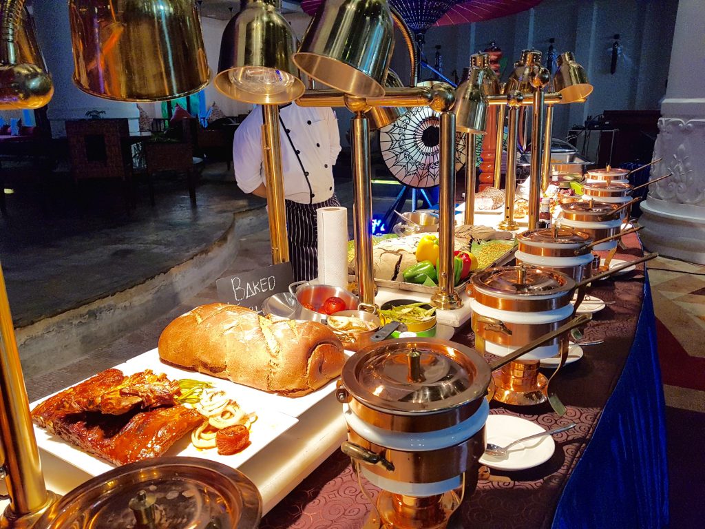 Sunday Roast at Rose Garden - MYANMORE