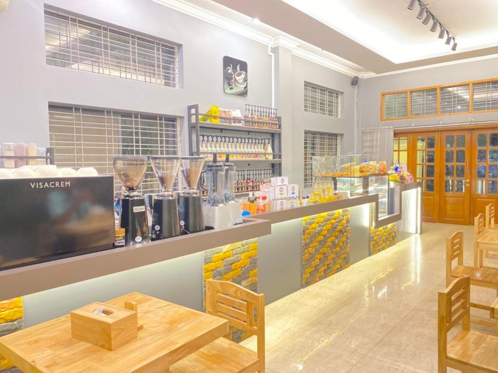 Paw-fect hangout! 10 pet-friendly cafes in Yangon - MYANMORE